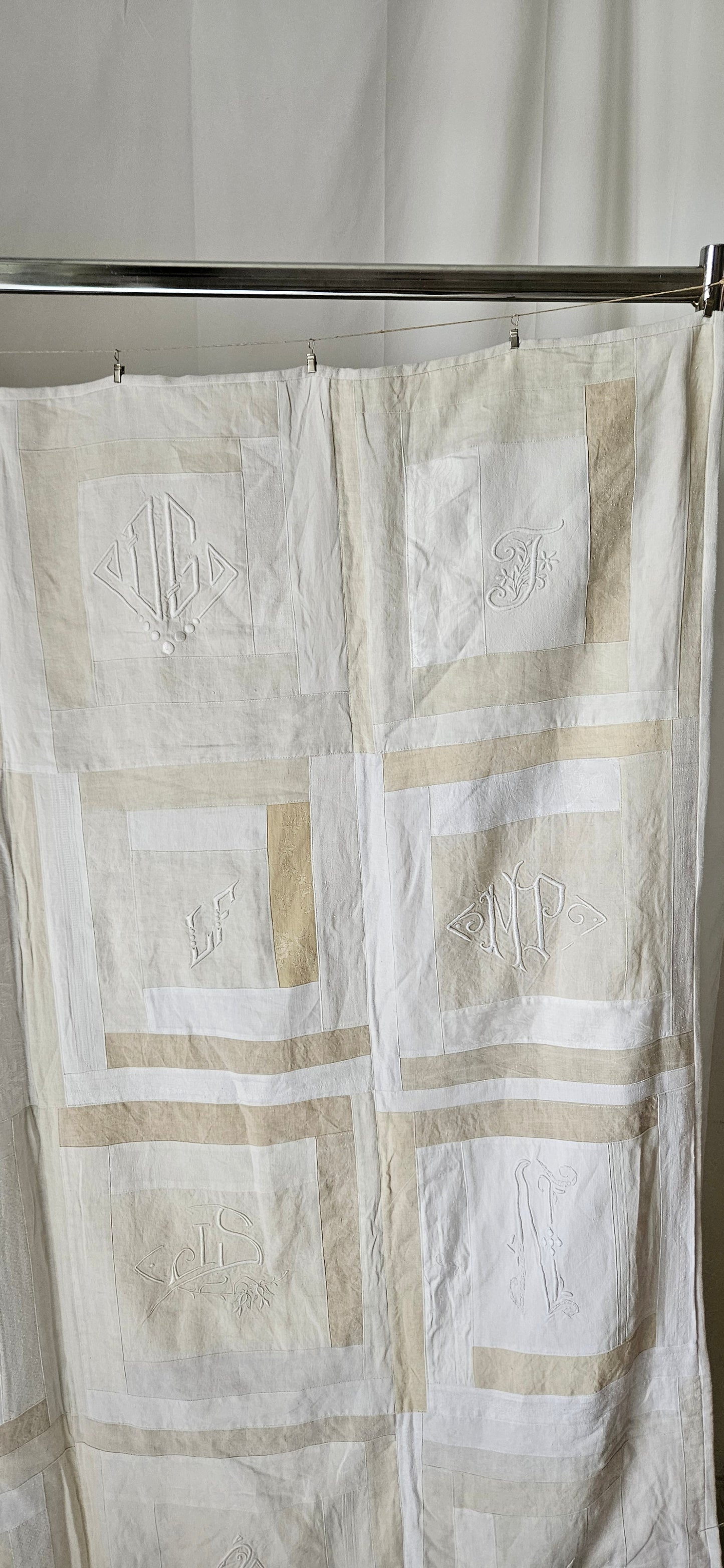 PLAID    165 X 165