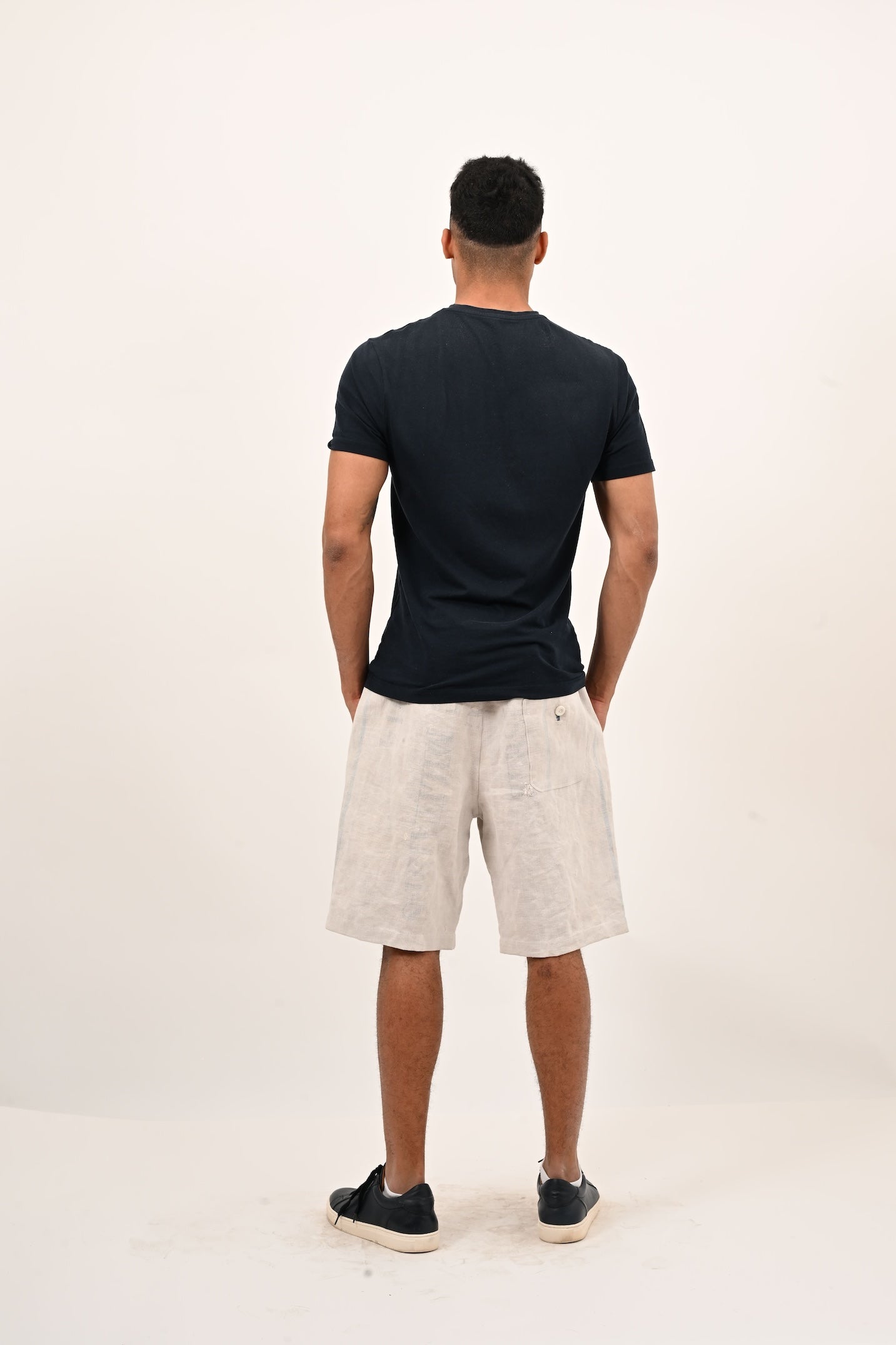 SHORT HOMME
