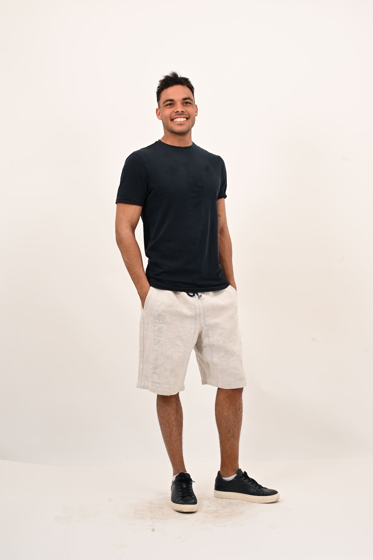 SHORT HOMME